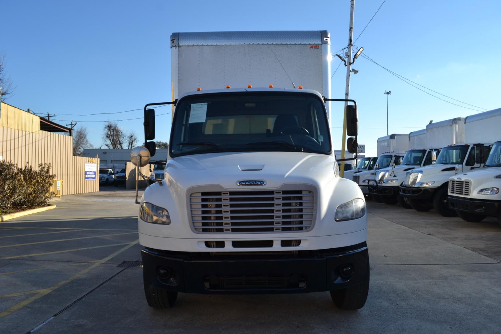 2016 WHITE /BLACK FREIGHTLINER M2-106 with an CUMMINS ISL 8.9L 280HP engine, ALLISON 3000HS AUTOMATIC transmission, located at 9172 North Fwy, Houston, TX, 77037, (713) 910-6868, 29.887470, -95.411903 - Photo#1